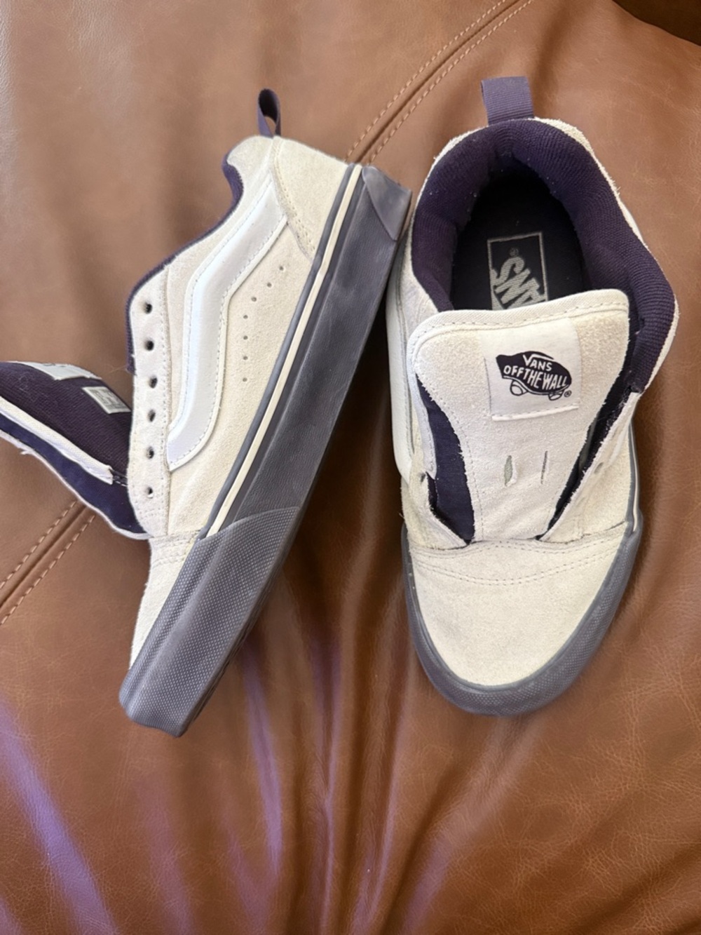 Vans Old Skool Suede shoelaces needed Sneakers in Cream &Gray with Gray Sole
